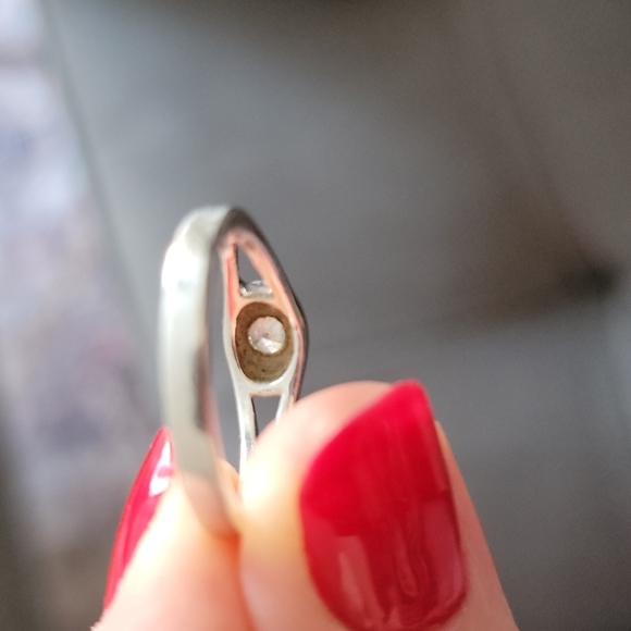 Sterling Silver Ring Size 7 - Picture 5 of 5
